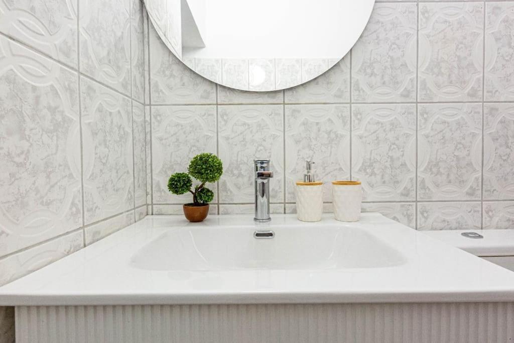 23 - Central, Access Apartament *