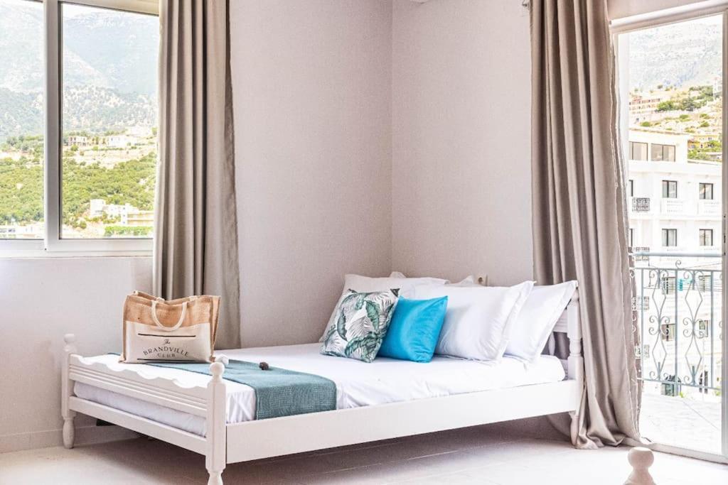 23 - Central, Access Apartament Himara